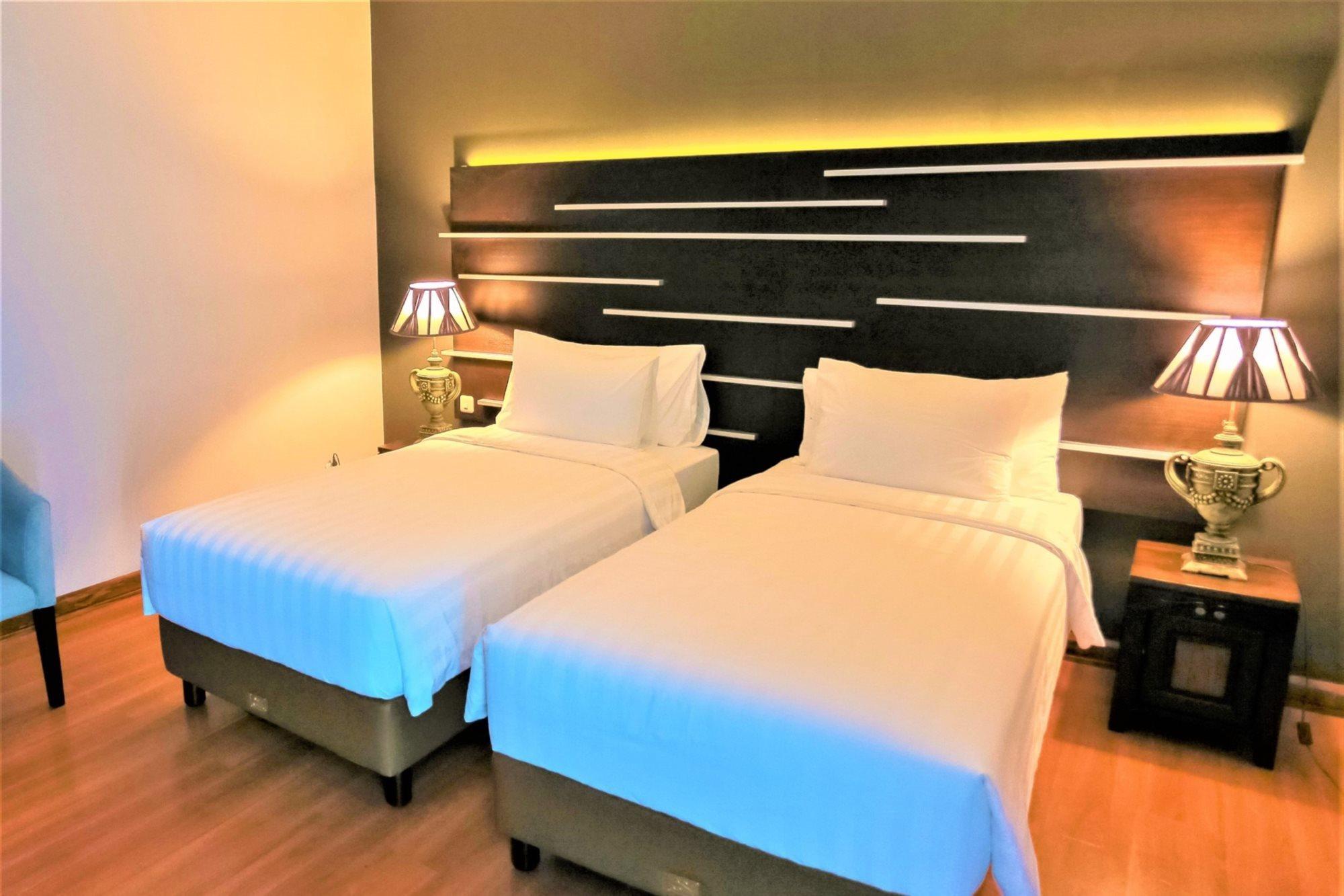 Madina Inn Hotel Yogyakarta Exterior foto
